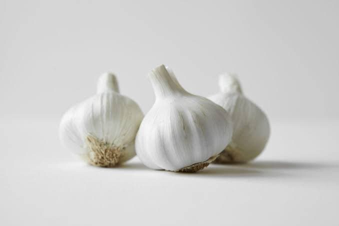 Whole Garlic Bulbs